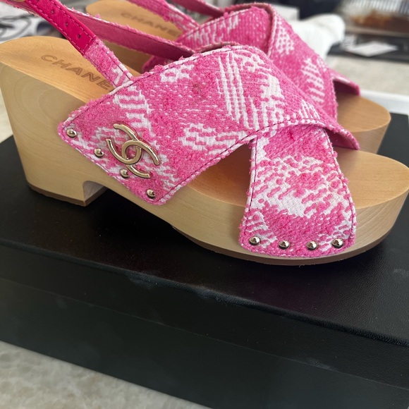 Chanel NIB 2024 Interlocking CC Logo Slingback Sandal  Size 8 | IT 38 - Picture 7 of 10